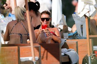 Coleen Rooney feet photo thumbnail