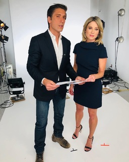 Amy Robach feet photo thumbnail