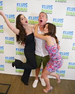 Laura Marano feet photo thumbnail