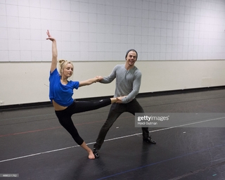 Nastia Liukin feet photo thumbnail