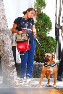 Isabela Merced feet photo 5