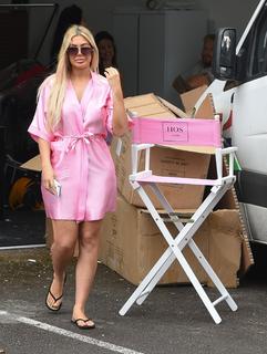 Chloe Ferry feet photo thumbnail