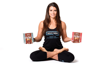 Danica Patrick feet photo thumbnail