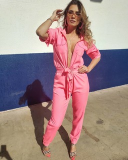 Lívia Andrade feet photo thumbnail