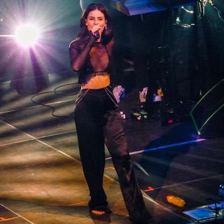 Lena Meyer-Landrut feet photo thumbnail
