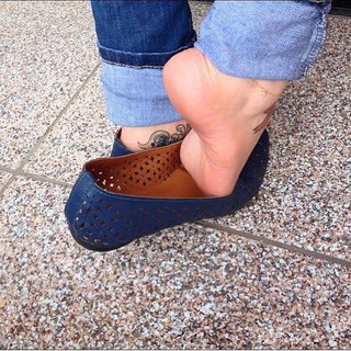 Jaqueline Mello feet photo thumbnail