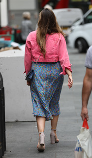 Kelly Brook feet photo thumbnail