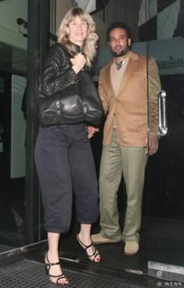 Laura Dern feet photo 4