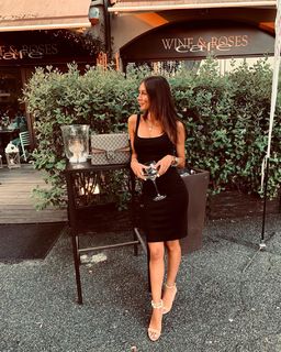 Giorgia Crivello feet photo thumbnail