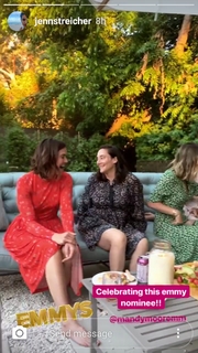 Mandy Moore feet photo thumbnail