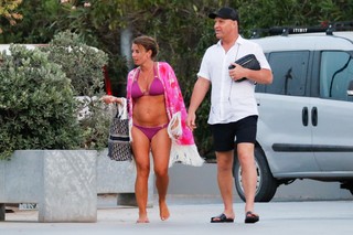 Coleen Rooney feet photo thumbnail