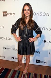 Jordana Brewster feet photo thumbnail