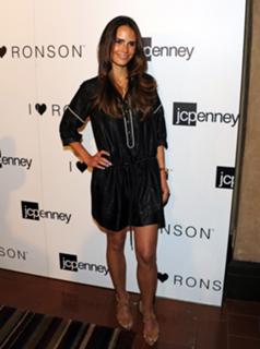 Jordana Brewster feet photo thumbnail
