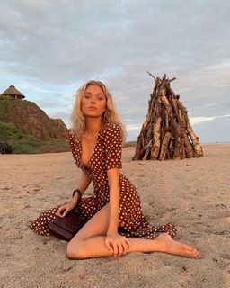 Elsa Hosk feet photo thumbnail