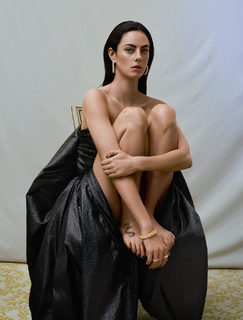 Kaya Scodelario feet photo thumbnail
