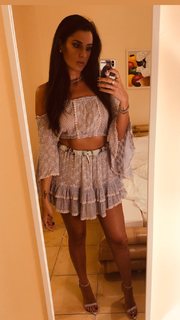 Valentina Vignali feet photo thumbnail