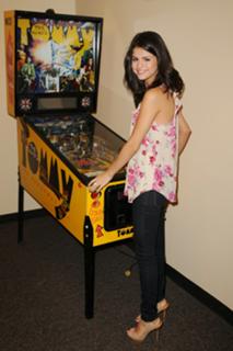 Selena Gomez feet photo thumbnail