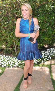 Busy Philipps feet photo thumbnail