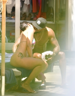 Nicole Murphy feet photo thumbnail