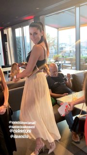 Valentina Vignali feet photo thumbnail