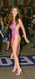 Kelly Brook feet photo thumbnail