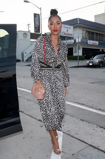 Nicole Scherzinger feet photo thumbnail