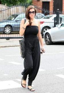 Imogen Thomas feet photo thumbnail
