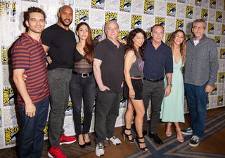 Ming-Na Wen feet photo thumbnail