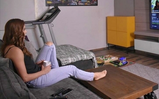 Tania Rincón feet photo thumbnail