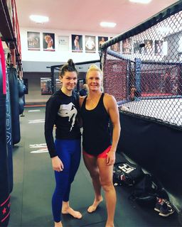 Holly Holm feet photo thumbnail