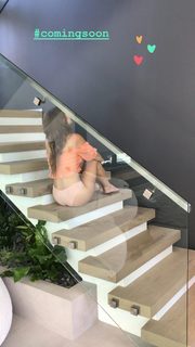 Amanda Cerny feet photo thumbnail