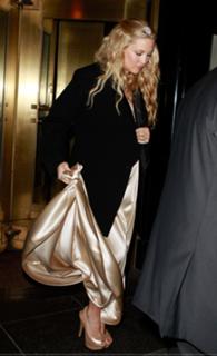 Kate Hudson feet photo thumbnail