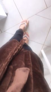Alaine Crissiê feet photo thumbnail
