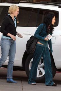 Vanessa Hudgens feet photo thumbnail