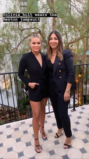 Olivia Holt feet photo thumbnail