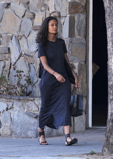 Thandiwe Newton feet photo thumbnail