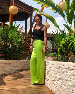 Tania Rincón feet photo thumbnail