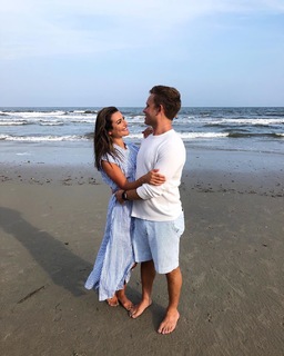 Lea Michele feet photo thumbnail