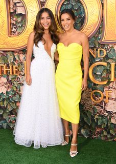 Eva Longoria feet photo thumbnail