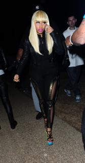 Nicki Minaj feet photo thumbnail