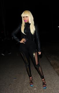 Nicki Minaj feet photo thumbnail
