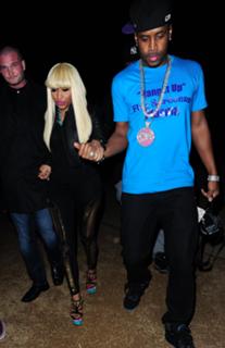 Nicki Minaj feet photo thumbnail