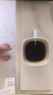 Dove Cameron feet photo thumbnail