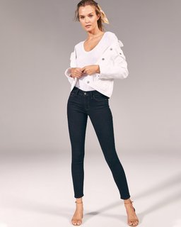 Josephine Skriver feet photo thumbnail