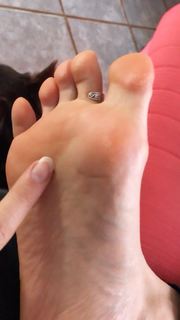 Alaine Crissiê feet photo thumbnail