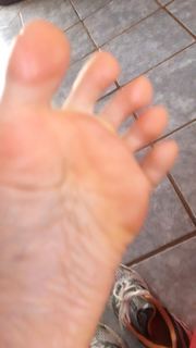 Alaine Crissiê feet photo thumbnail
