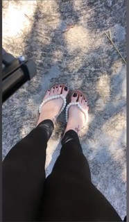 Jaqueline Mello feet photo thumbnail
