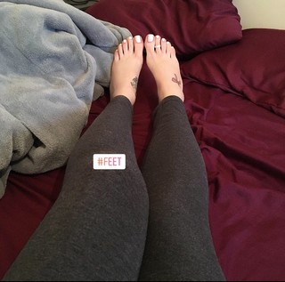 Jaqueline Mello feet photo thumbnail