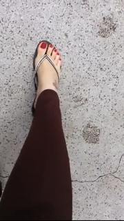 Jaqueline Mello feet photo thumbnail