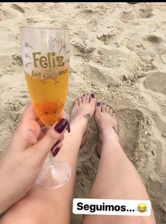 Jaqueline Mello feet photo thumbnail